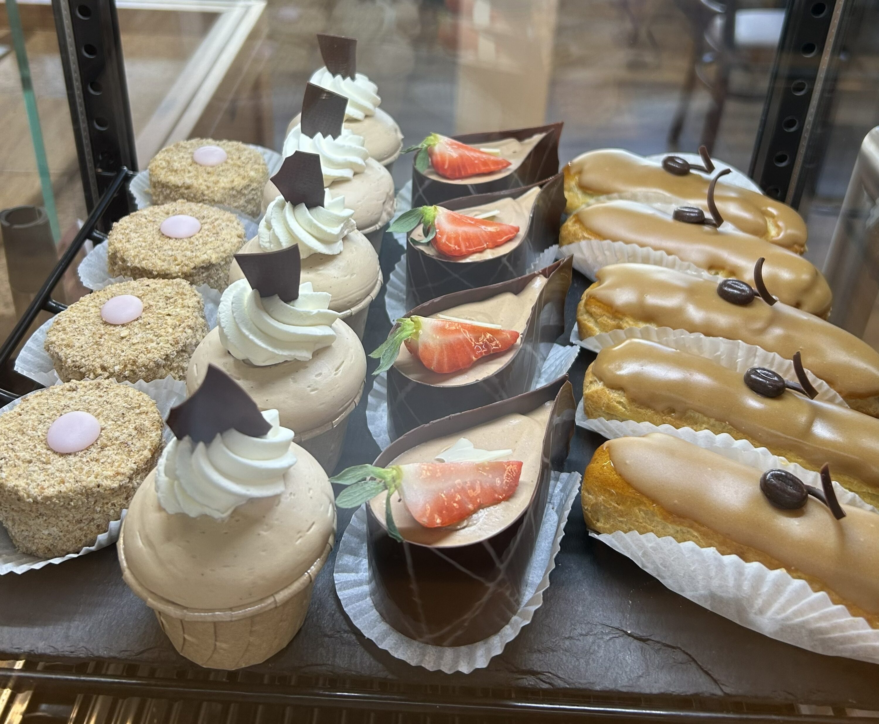 Feingebäck und Desserts